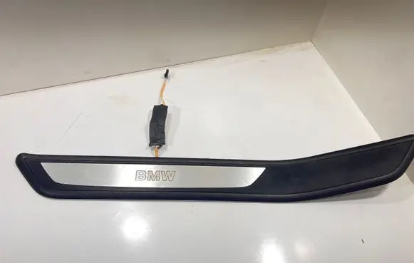 BMW 7 F01 F02 F03 F04 Side skirt rear trim 7190961