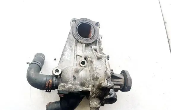 Audi A4 S4 B5 8D Water pump r050121013
