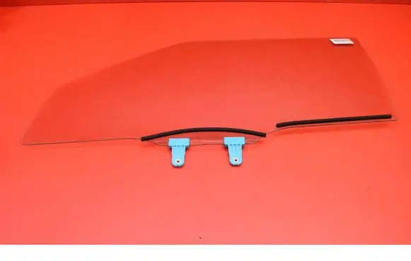 Suzuki Ignis Front door window glass four-door