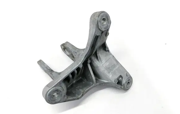 Chevrolet Bolt Gearbox mounting bracket 42542235