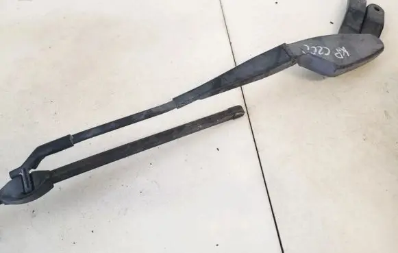 Mercedes-Benz C AMG W204 Front wiper blade arm a2048201444