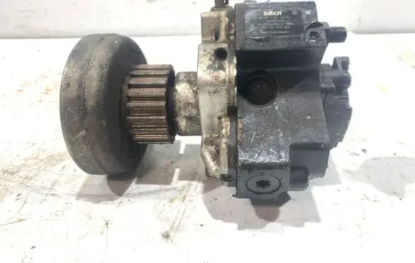 Audi A6 S6 C6 4F Fuel injection high pressure pump 059130755E 0445010090 01131