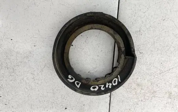 Volvo C30 Front coil spring rubber mount 3M515599BC