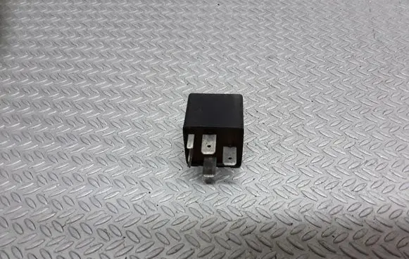 Audi 80 90 S2 B4 Light relay 443919469