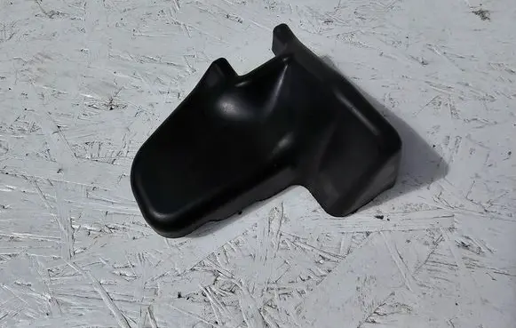 Peugeot 2008 II Wiper trim 9825782480