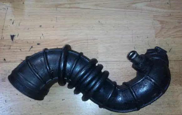 Ford Mondeo MK II Intercooler hose/pipe 97bb9c623ac C77TA