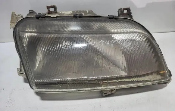 Volkswagen Sharan Headlight/headlamp 0301048302