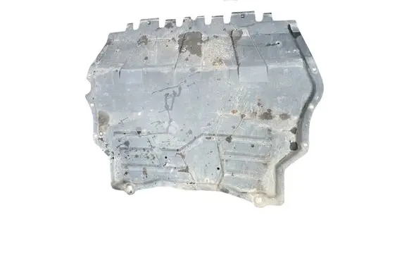 Volkswagen Tiguan Engine splash shield/under tray 5N0825235B