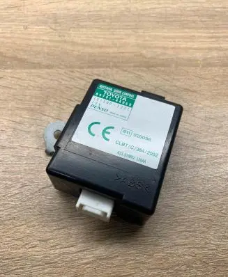 Toyota Corolla Verso E121 Door control unit/module 8974144060 1513007221