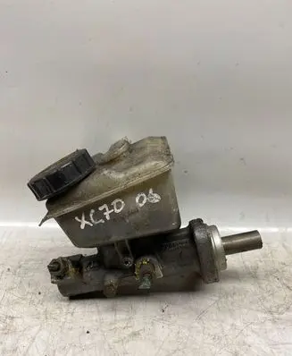 Volvo XC70 Master brake cylinder