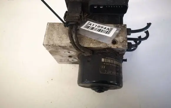 Volkswagen Golf IV ABS Pump 1J0614217C