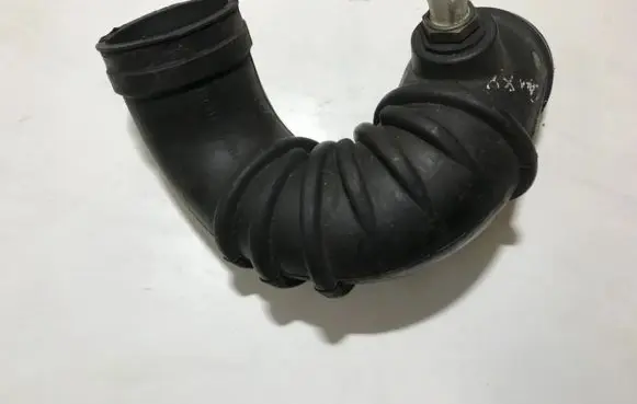 Ford Galaxy Air intake hose/pipe 7m0129627k 95vw9w633cb