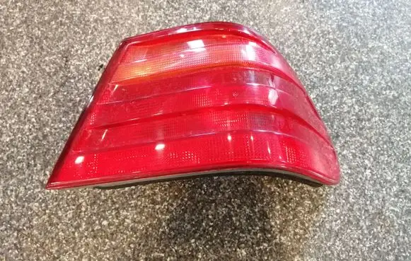 Mercedes-Benz E W210 Rear/tail lights A2108204464