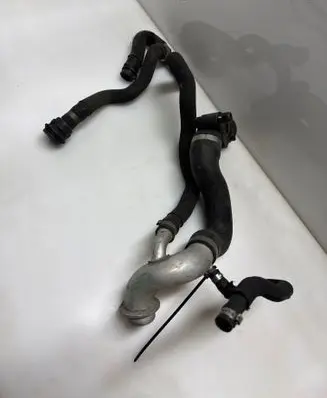 BMW 5 F10 F11 Engine coolant pipe/hose 7576355