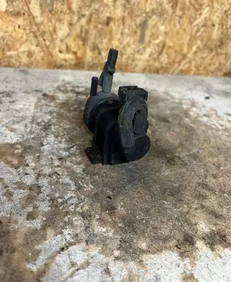 Mercedes-Benz E W210 Turbo solenoid valve 0005450327