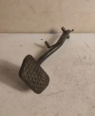 BMW 1 E81 E87 Brake pedal 1160421