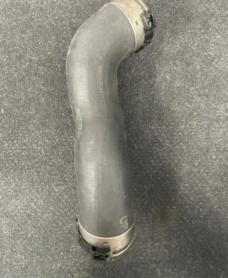 BMW 5 F10 F11 Intercooler hose/pipe 8516509 11279412