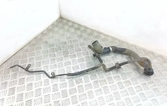 Volkswagen PASSAT B7 Engine coolant pipe/hose 3AA122101
