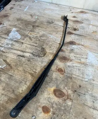 Volkswagen Golf V Front wiper blade arm 1K5955410B
