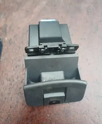 Renault Espace - Grand espace IV Hand parking brake switch 8200048590
