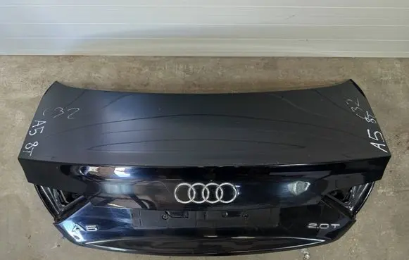 Tailgate/trunk/boot lid