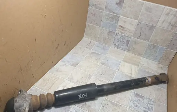 Volkswagen Fox Rear shock absorber/damper 6Q0512131B 1J0513425