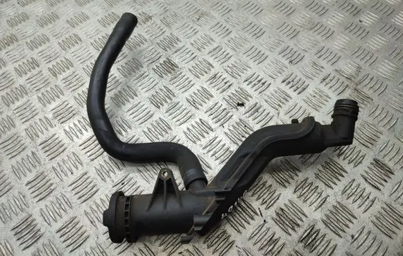 Volvo V50 Oil fill pipe 