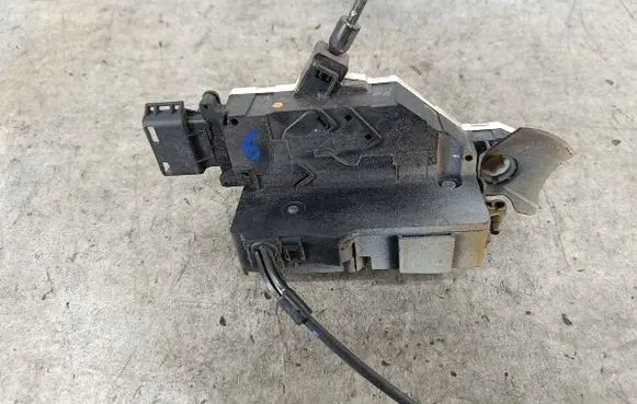 Peugeot 207 Front door lock 24091816VALEO
