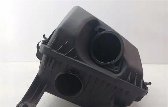KIA Sorento Air filter box 