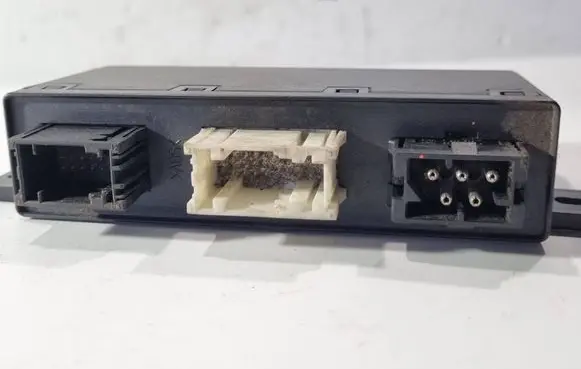 BMW 5 E39 Comfort/convenience module 689667 269800 242879A