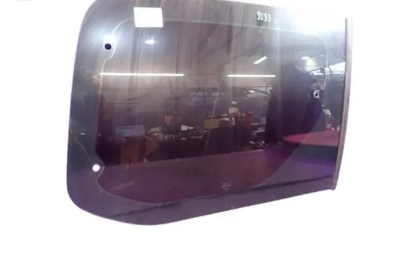 Citroen Berlingo Front door window glass four-door 