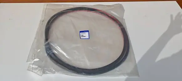 Volvo S90, V90 Front door rubber seal 32229224