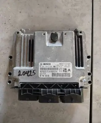 Peugeot 308 Engine control unit/module 9678818280 0281018228