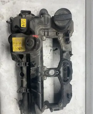 BMW 3 F30 F35 F31 Rocker cam cover 7588412