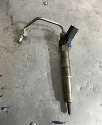 Mercedes-Benz A W177 Fuel injector A6540700187 01881222