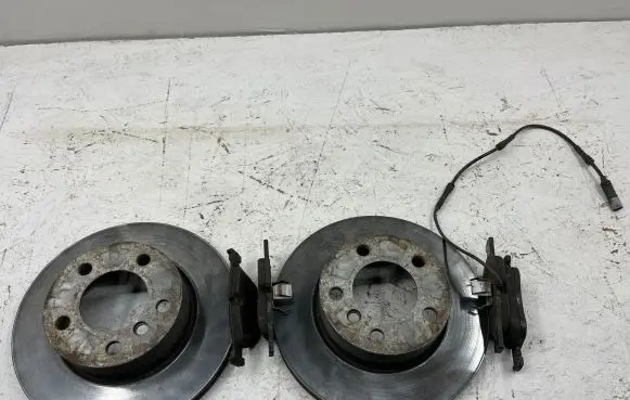 BMW 1 F20 F21 Front brake disc 6722215