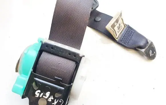 Rear seatbelt