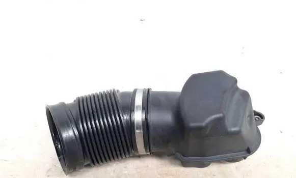 BMW M6 Air intake duct part 7843277 13717843277