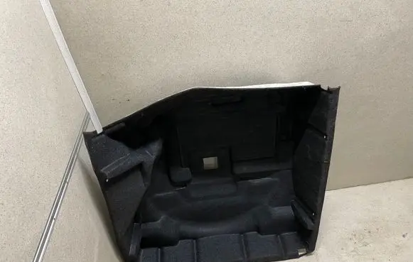 Mercedes-Benz ML W166 Trunk bottom trim panel A1666840005