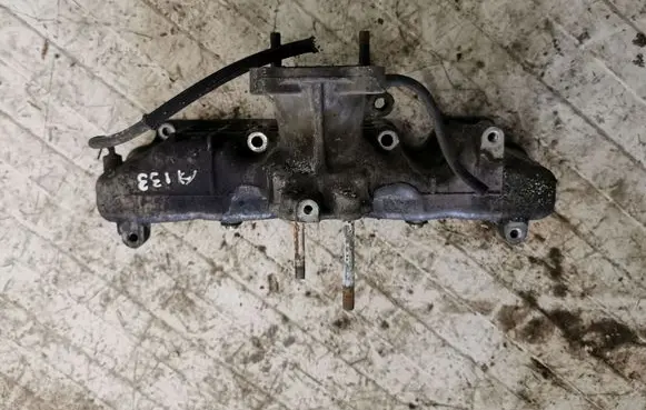 Toyota Corolla Verso AR10 Intake manifold 171110R010