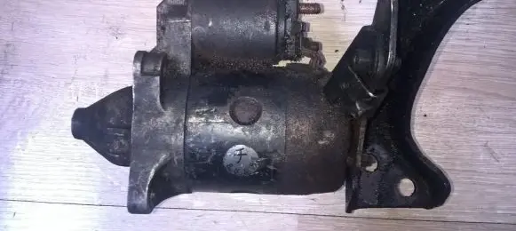 Mazda 323 Starter motor m3t38882