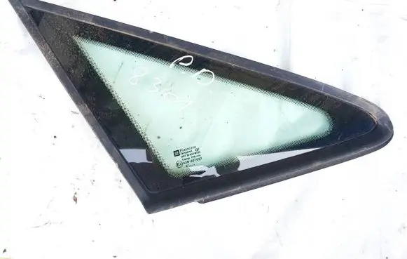Opel Zafira A Front triangle window/glass 
