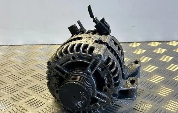 Volvo XC60 Generator/alternator 0121615005