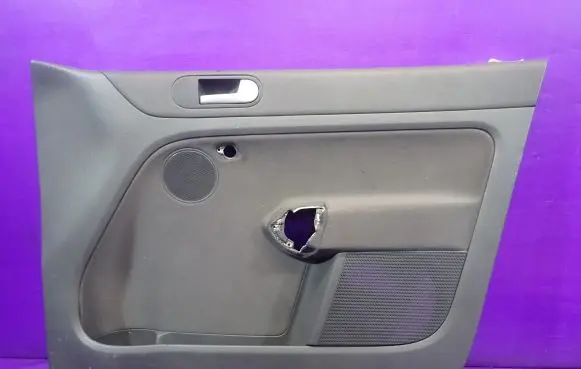 Volkswagen Golf V Door card panel trim set 5M1868110
