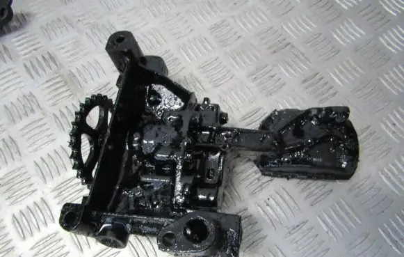 Ford Focus Oil pump 