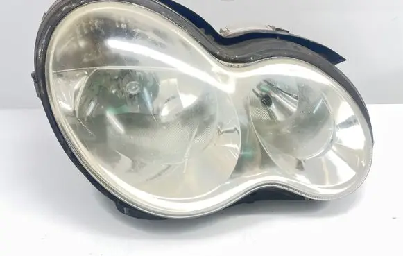 Mercedes-Benz C W203 Headlight/headlamp A2038203461