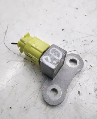 Nissan Qashqai Airbag deployment crash/impact sensor