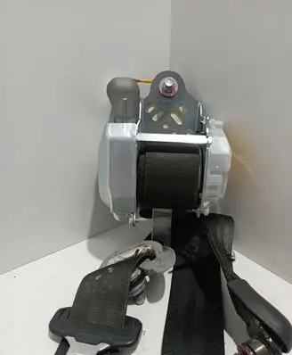 Hyundai i40 Front seatbelt 888103Z000RY
