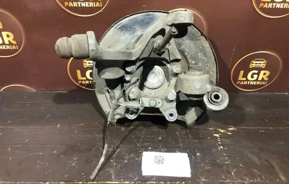 Volvo S60 Rear wheel hub spindle/knuckle 9200624