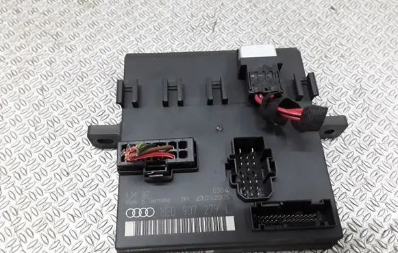 Audi A4 S4 B7 8E 8H Comfort/convenience module 8E0907279L